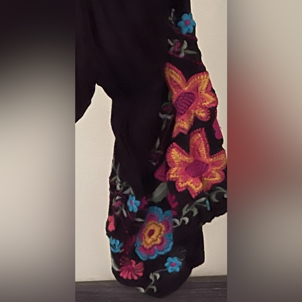 Avani del amour Beautiful Boutique Black Embroidered Blouse… Sz XL 🖤 - Picture 12 of 13